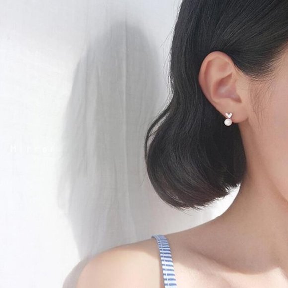 NEW 925 Sterling Silver Pearl Heart Earrings - Picture 6 of 8